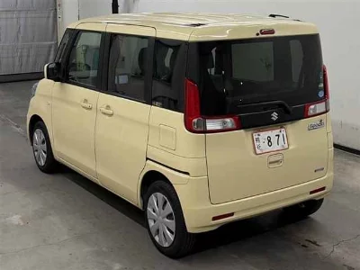 Suzuki Spacia