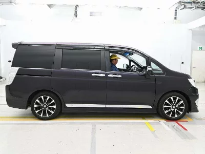 Honda STEPWGN SPADA