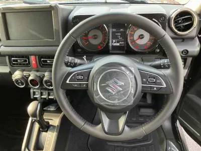 Suzuki JIMNY NOMADE