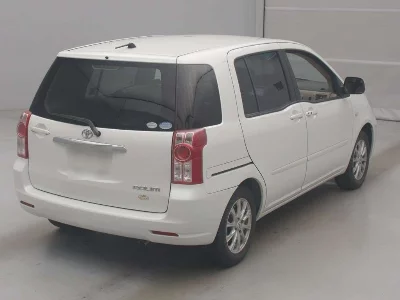 Toyota Raum