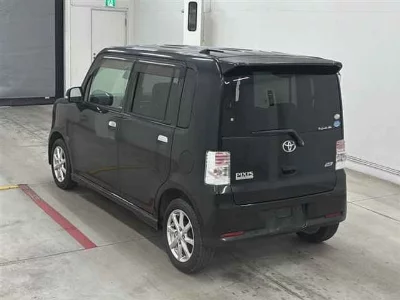 Toyota Pixis Space