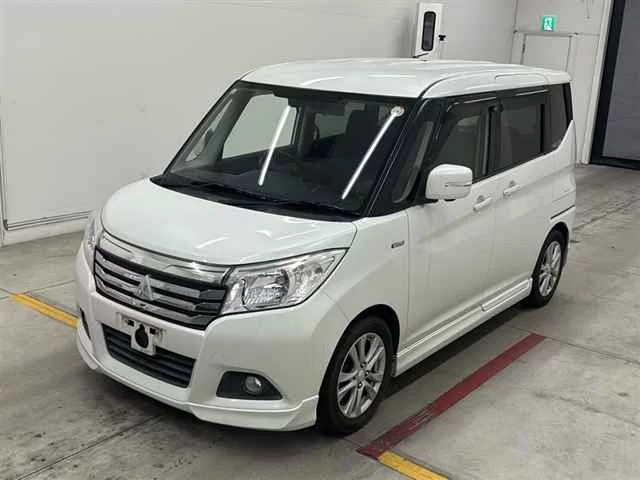 Mitsubishi Delica D:2  с аукциона в Японии