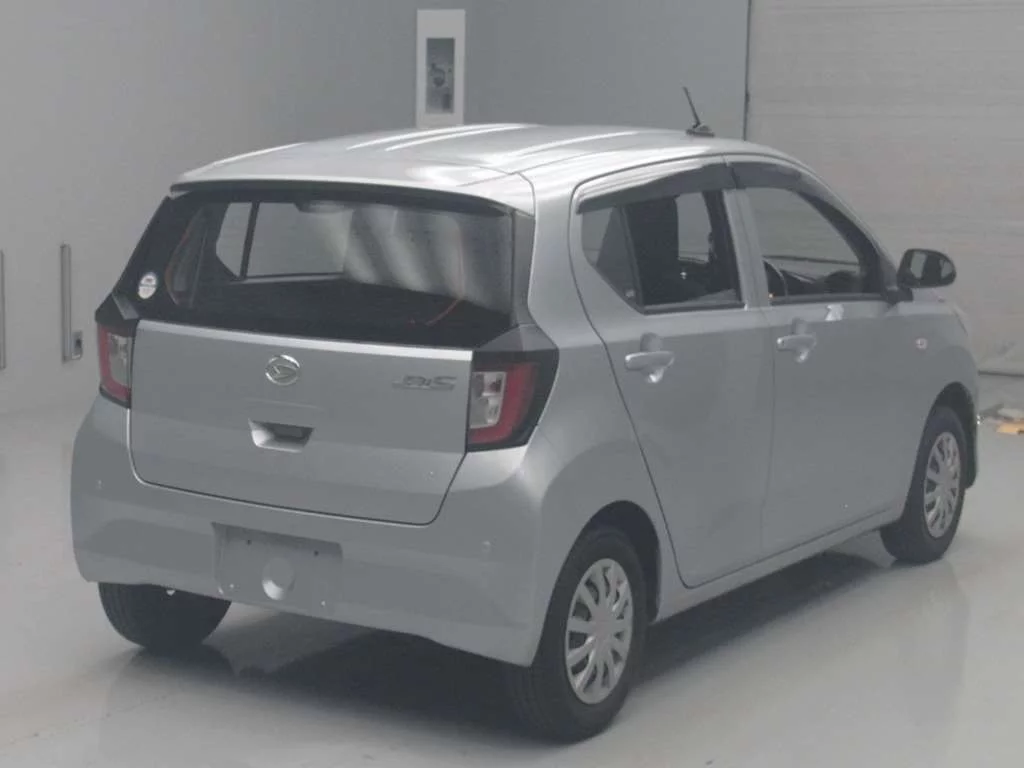 Daihatsu Mira e:S  с аукциона в Японии