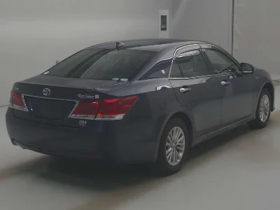 Toyota CROWN HYBRID