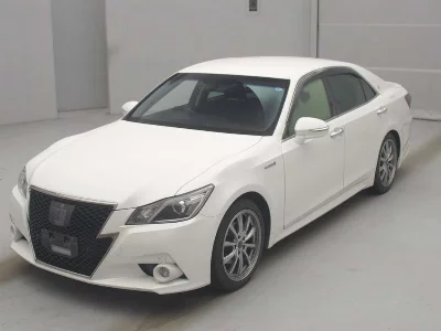 Toyota CROWN HYBRID