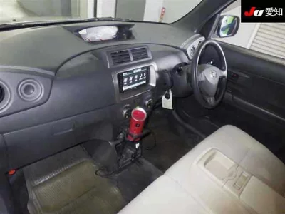 Toyota bB