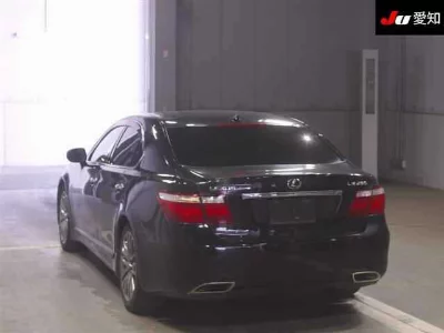 Lexus LS460L