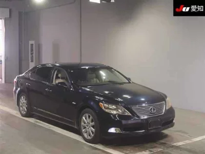 Lexus LS600hL
