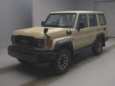 Toyota LAND CRUISER 70