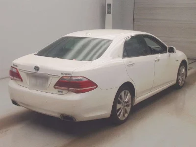 Toyota CROWN HYBRID