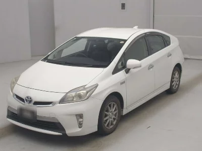 Toyota Prius PHV