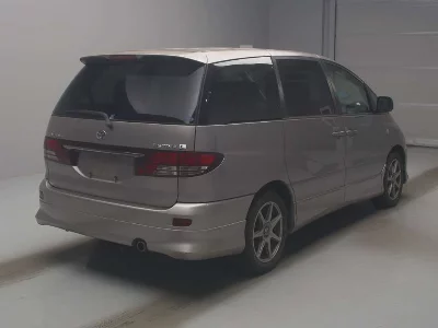 Toyota ESTIMA L