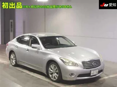 NISSAN FUGA