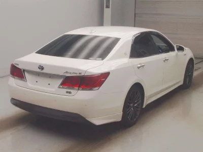 Toyota CROWN HYBRID