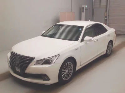 Toyota CROWN HYBRID