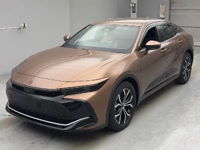 Toyota Crown Crossover
