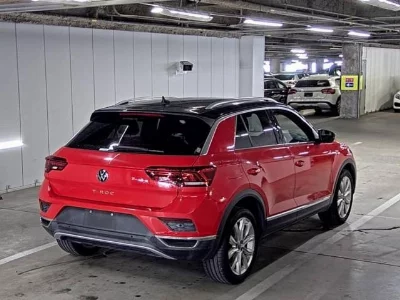 VOLKSWAGEN T-ROC