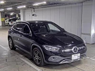 MERCEDES BENZ GLA