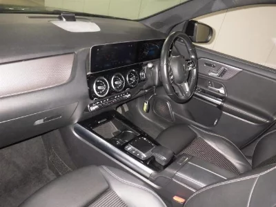 MERCEDES BENZ GLA