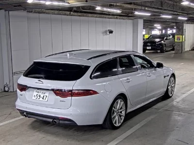 JAGUAR XF