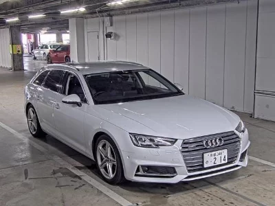 AUDI A4 AVANTE