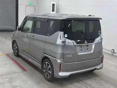 Mitsubishi Delica D:2