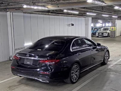 MERCEDES BENZ E CLASS