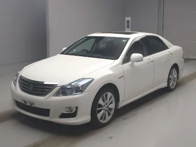Toyota CROWN HYBRID