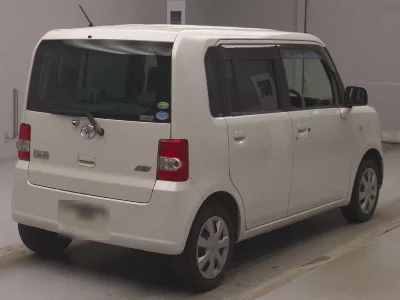 Toyota Pixis Space