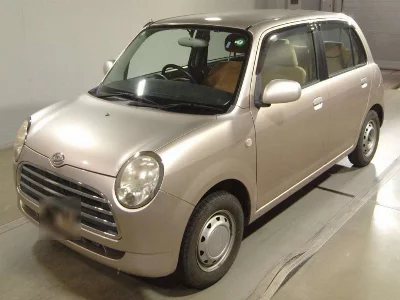 Daihatsu Mira Gino