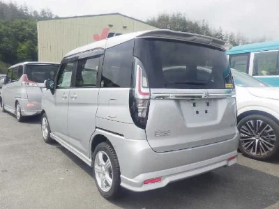 MITSUBISHI DELICA D:2