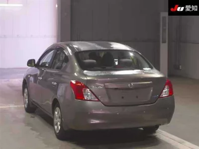 NISSAN TIIDA LATIO