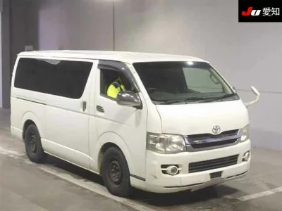 Toyota HiAce Van