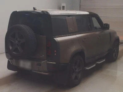 LAND ROVER DEFENDER