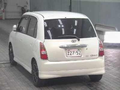 Daihatsu Mira Gino