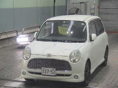 Daihatsu Mira Gino