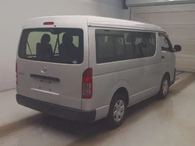 Toyota HIACE WAGON