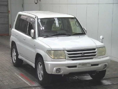 Mitsubishi Pajero iO