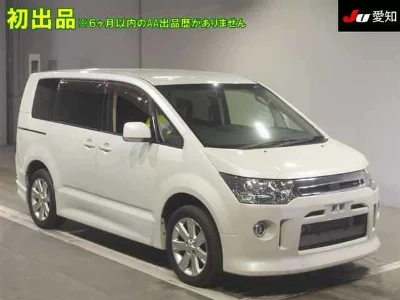 Mitsubishi DELICA D5