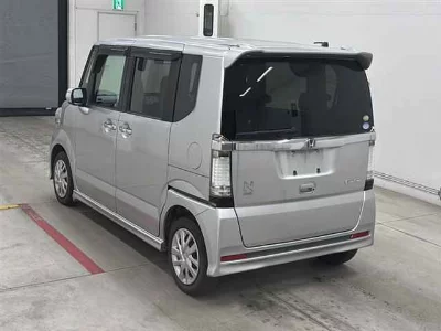 Honda N BOX CUSTOM
