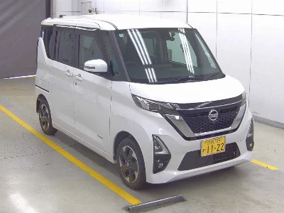 NISSAN ROOX