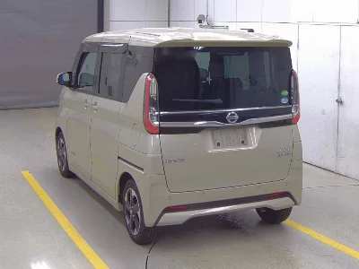 NISSAN ROOX