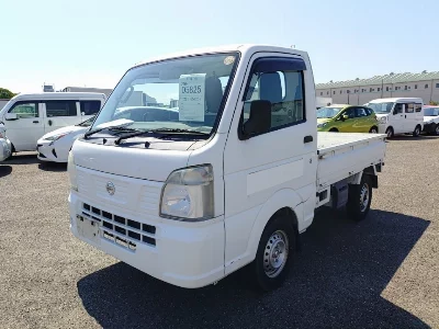 Nissan NT100 Clipper