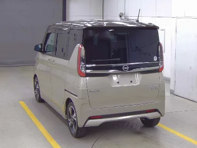 NISSAN ROOX