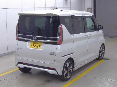 NISSAN ROOX