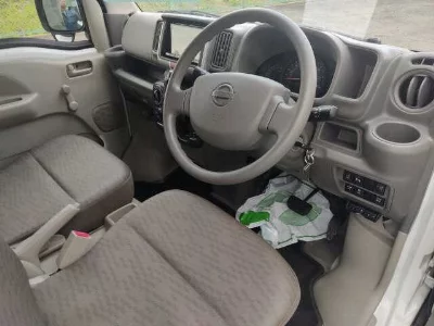 NISSAN NV100 CLIPPER