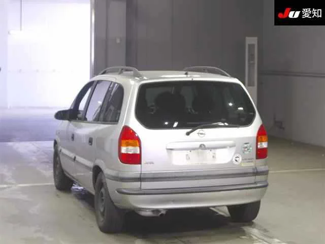 Opel Zafira  с аукциона в Японии