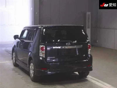 Toyota Corolla Rumion