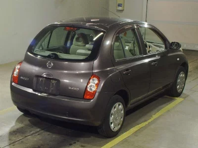 Nissan March