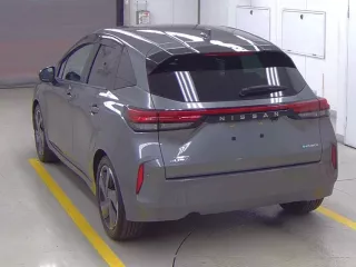 Nissan Aura